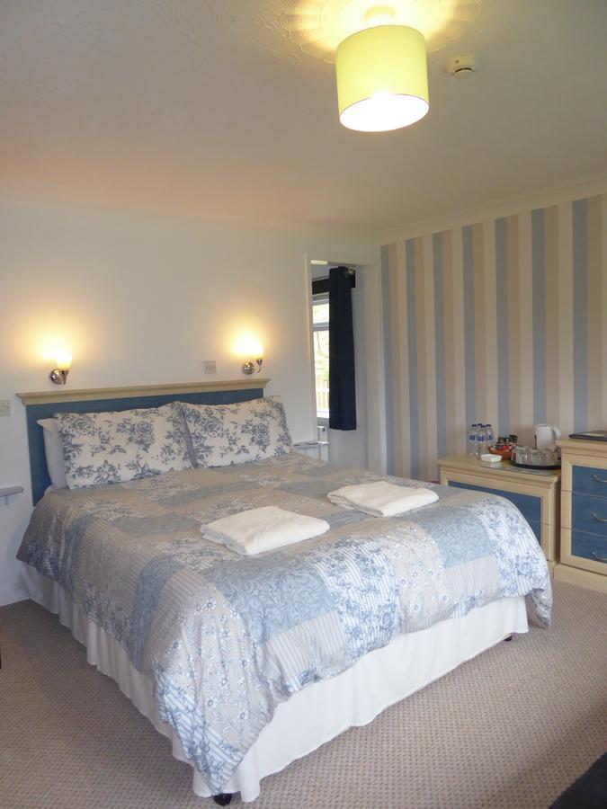 Neuadd Wen Guest House Carmarthen Exteriör bild