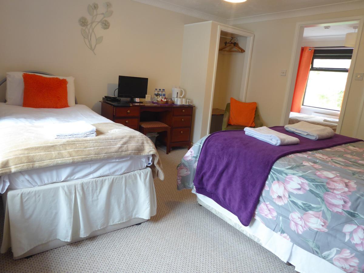 Neuadd Wen Guest House Carmarthen Exteriör bild